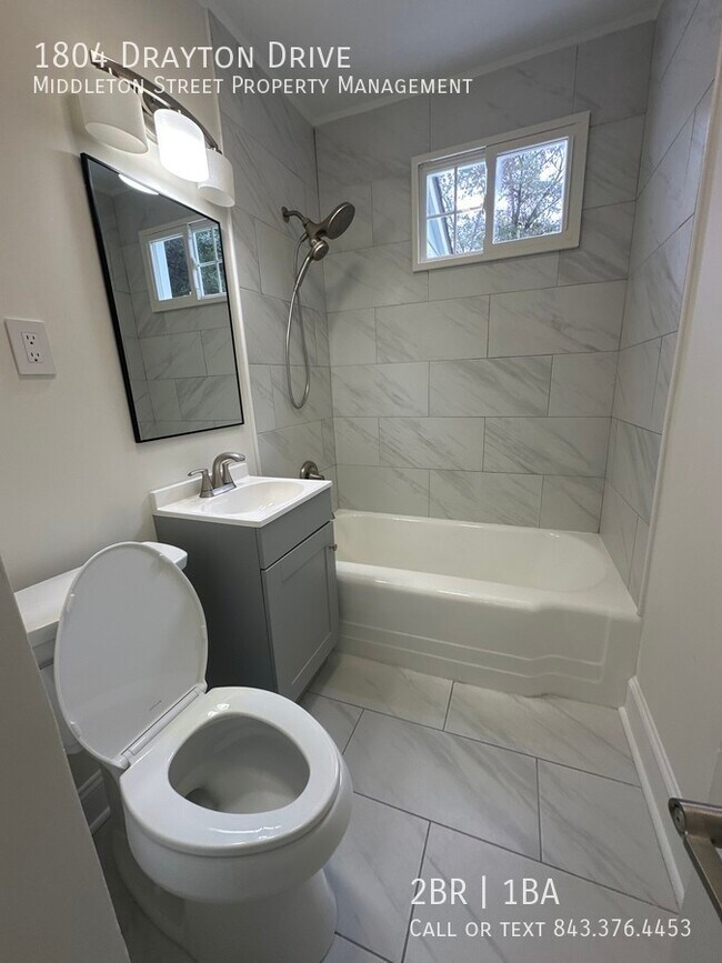 Building Photo - 1804 Drayton Dr