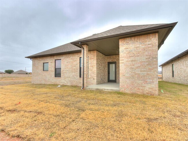 Building Photo - 13408 Lisbon Ave