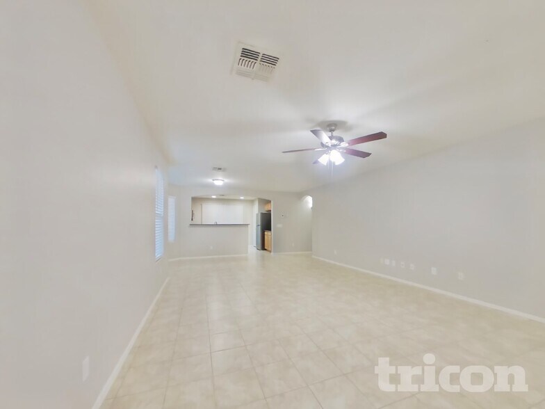 Building Photo - 15456 W Desert Mirage Dr