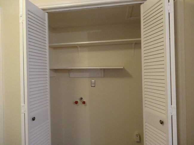 Building Photo - 5524 Deep Forest Dr