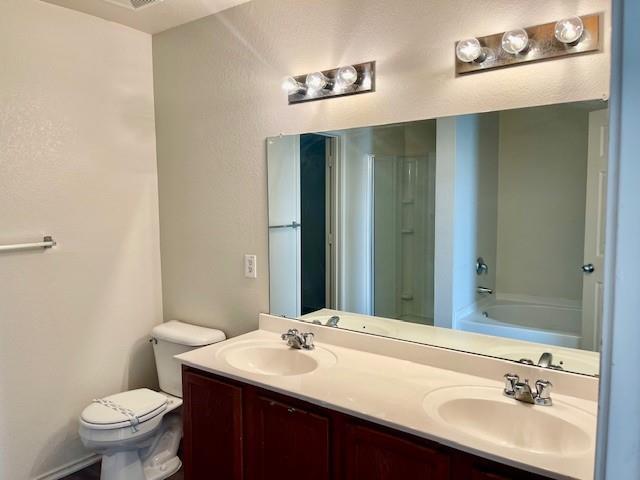 Building Photo - 820 Wrigley Dr