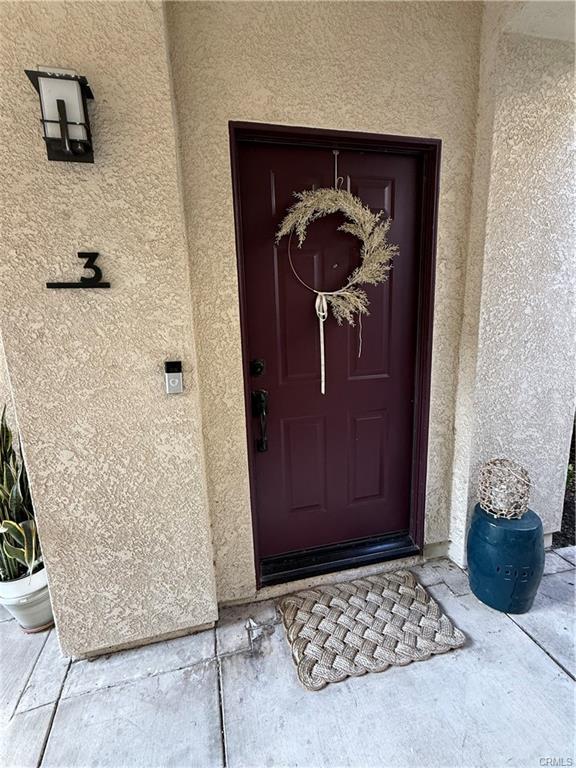 Building Photo - 3 Aurora