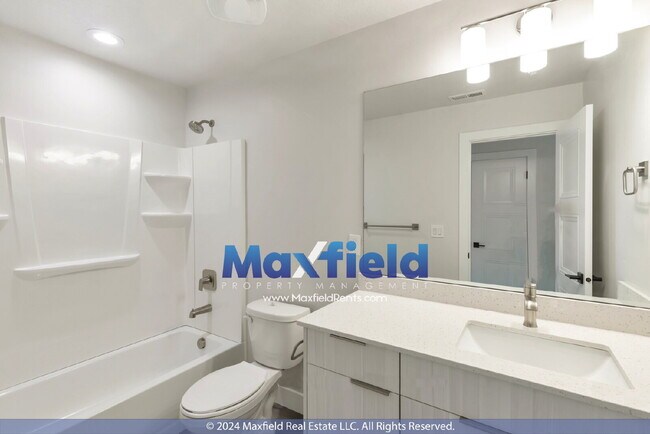 Building Photo - MODERN TWIN HOME - 4 BD 3.5 BA 2 GA - EV Friendly North Sale Lake /Bountiful Area