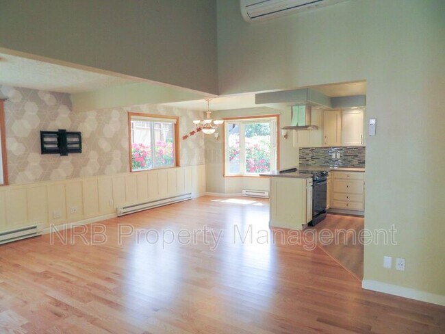 Building Photo - 3928 Hillview Ct NW