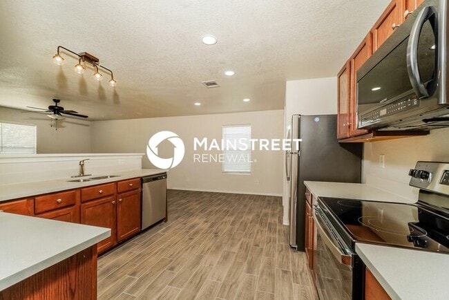 Building Photo - 4 Bedroom Pet-Friendly Home in SCHERTZ, TX with Main Street Renewal