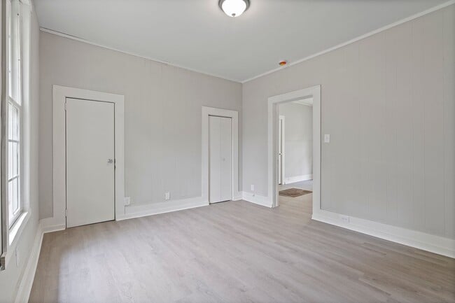 Building Photo - NEW INVENTORY! $0  SECURITY DEPOSIT REQUIR...
