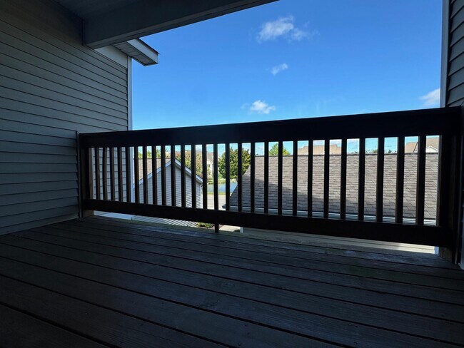 Building Photo - 1567 Weatherstone Dr