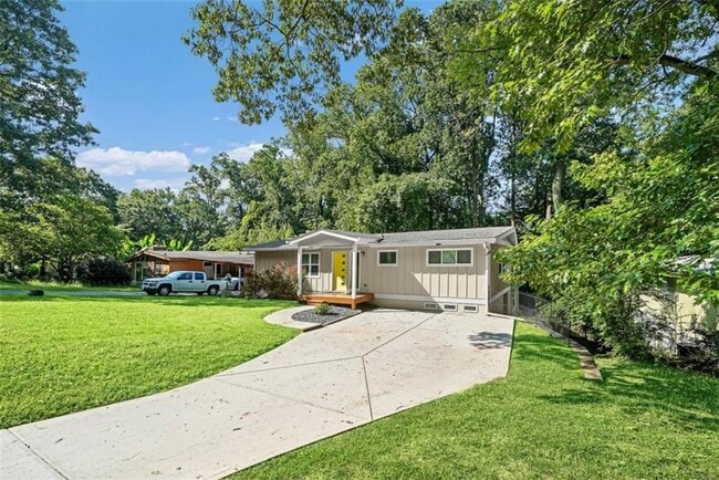 Building Photo - 3476 Alison Dr