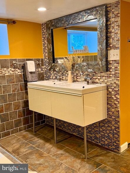 Building Photo - 1407 S 28th St