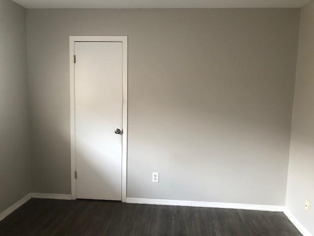 Building Photo - 2410 Woodoak Ct