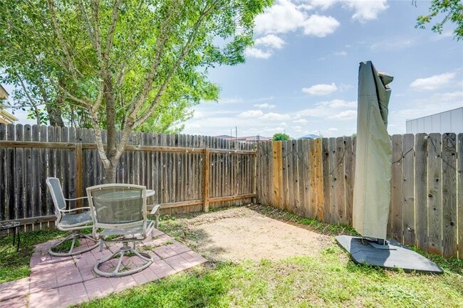 Building Photo - 18325 Maxa Dr