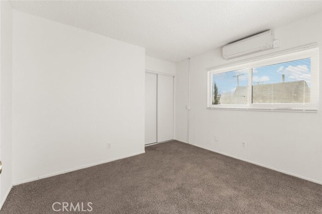 Building Photo - 324 E Ave Q7