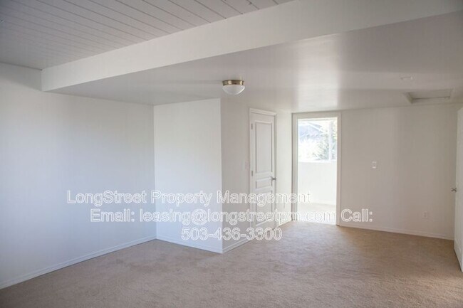 Building Photo - 4848 SE Bybee Blvd