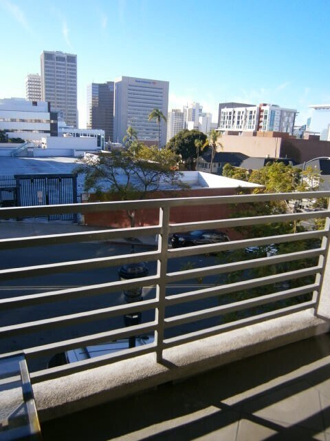 Building Photo - 2 Bed/2 Bath Condo in Downtown San Diego