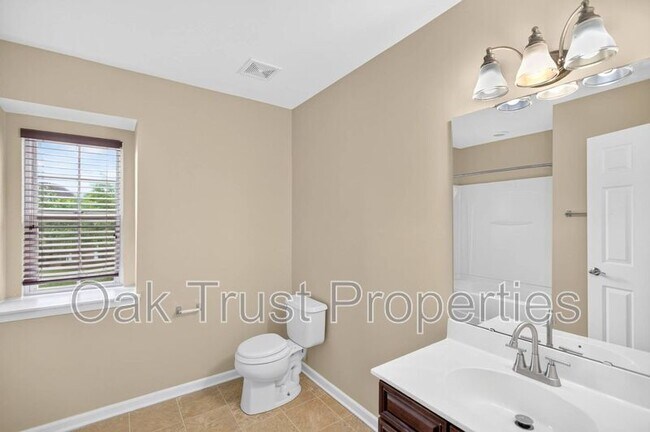 Building Photo - 7018 Bellflower Ln