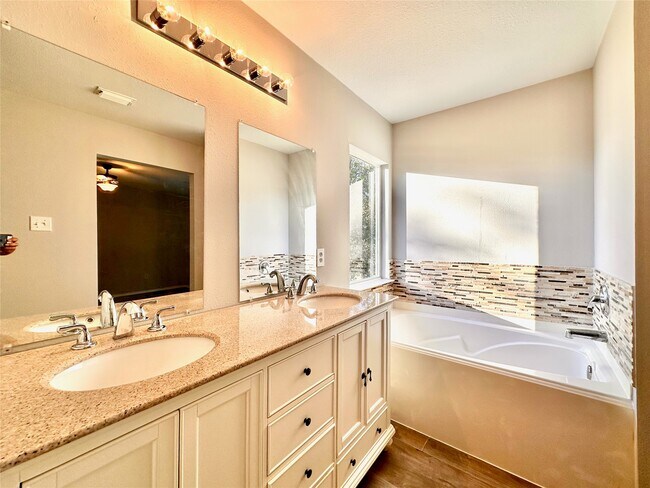 Building Photo - 3042 Trinity Pass Ct