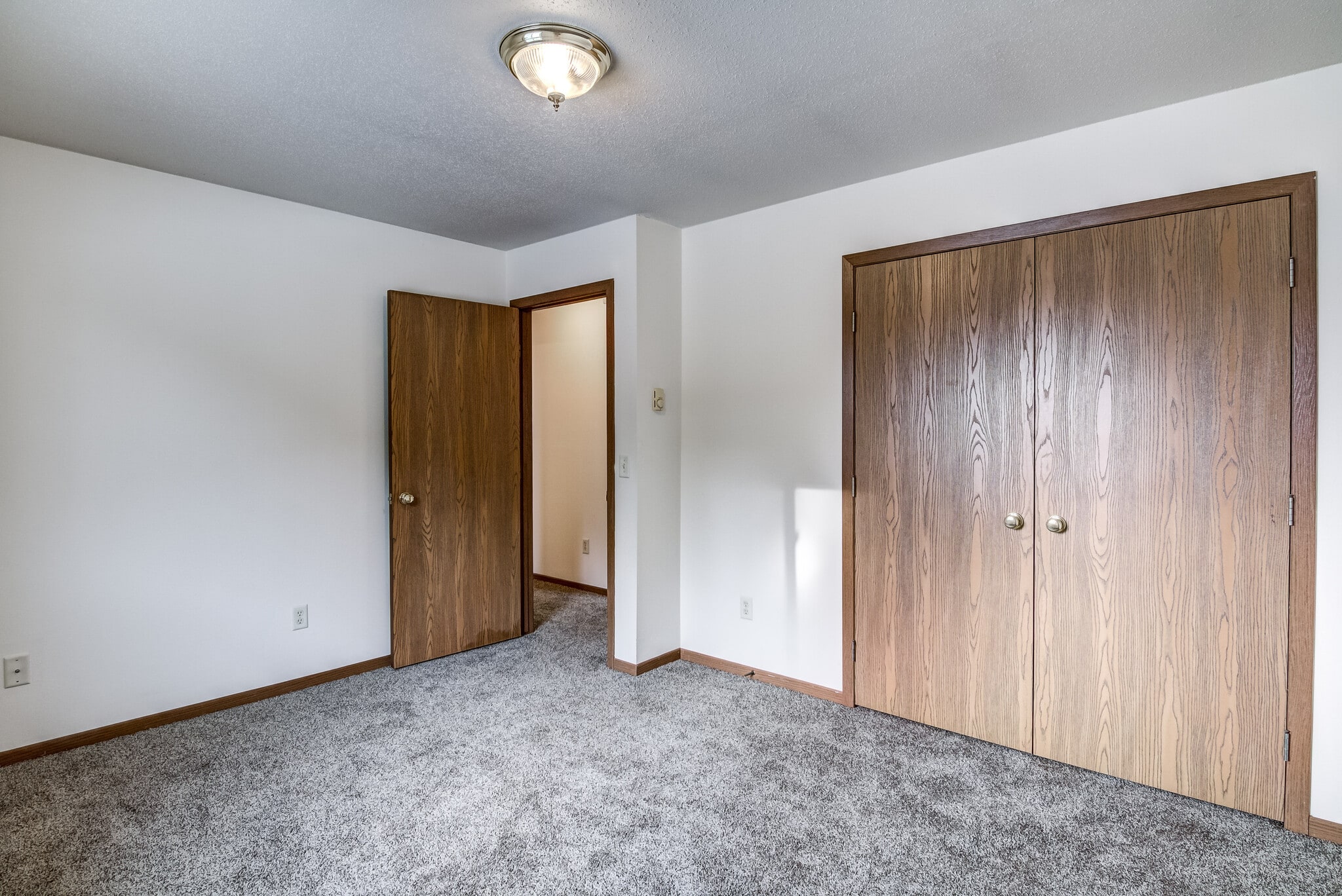 Building Photo - 1405 Glenn Pl