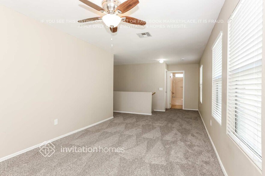 Building Photo - 1450 S Longspur Ln