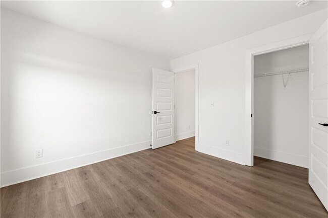 Building Photo - 3571 Overlook Rd NW