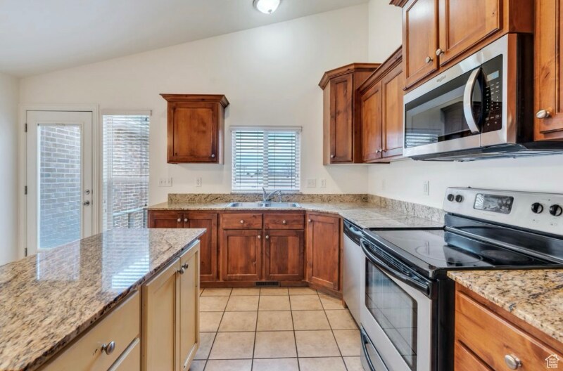 Building Photo - 1145 E 200 S
