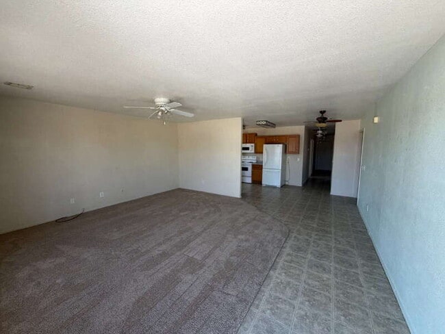 Building Photo - 10800 W Carousel Dr