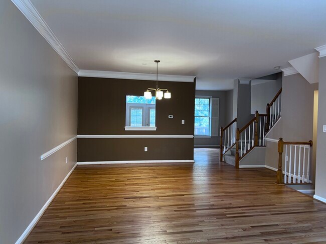 Building Photo - 2222 Journet Dr