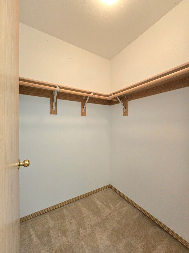 Building Photo - Lovely 3 Bedroom Marysville Rambler -  Pet Friendly - 1/2 off 1st Months Rent!