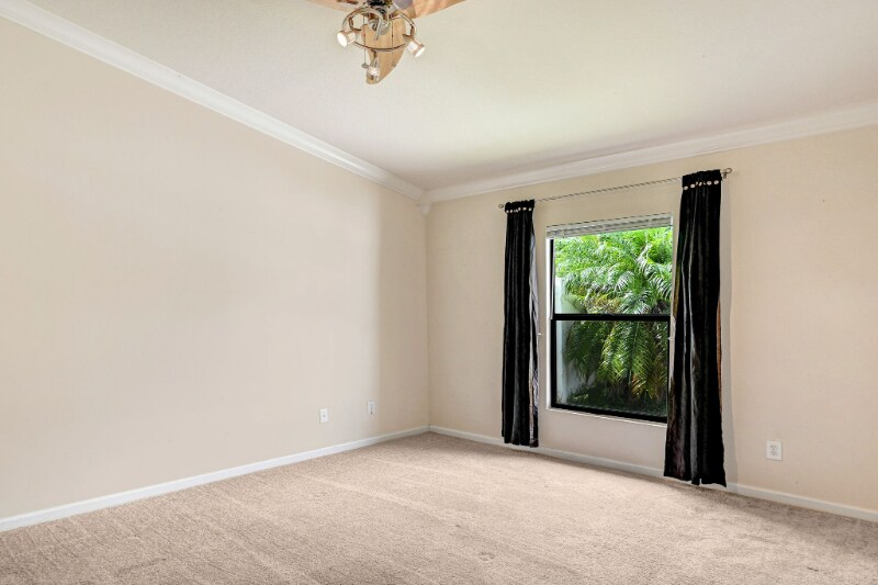 Building Photo - 1140 Luminary Cir