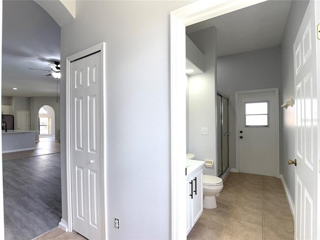 Building Photo - 448 Coventry Rd