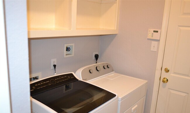 Building Photo - 22755 Cascade Springs Dr