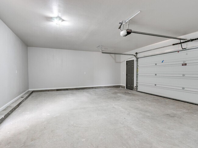 Building Photo - Gated Community - Community Pool and Tennis Court - Built in 2025