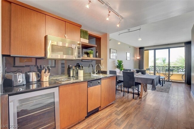 Building Photo - 29 Montelago Blvd