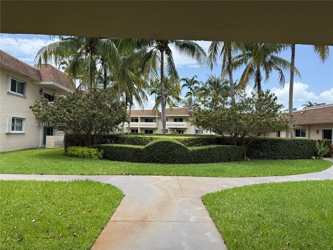 Building Photo - 14500 SW 88th Ave