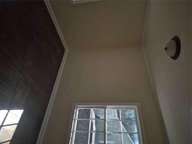 Building Photo - 2190 Jernigan Dr SE