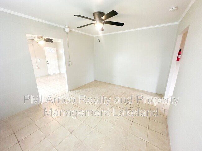 Building Photo - 324 Pearl St