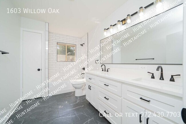 Building Photo - 1603 Willow Oak Dr