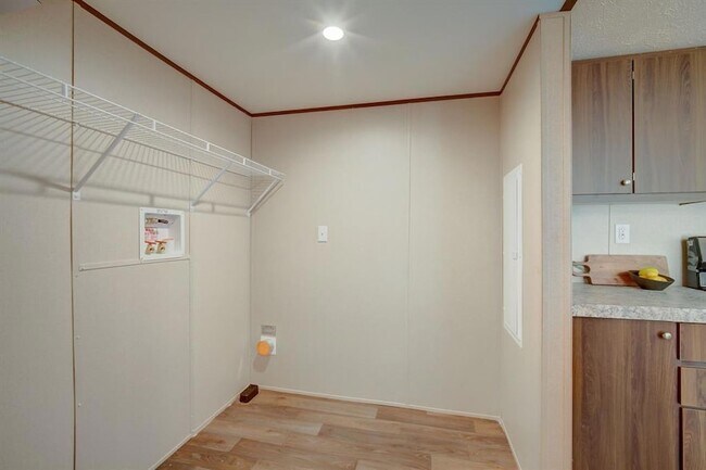 Building Photo - 146 Shadow Oak Dr