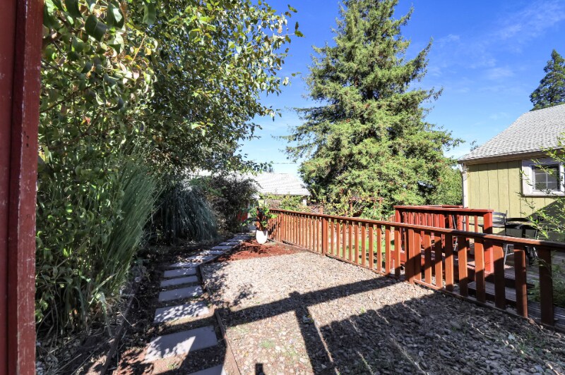 Building Photo - 2765 E 18th Ave