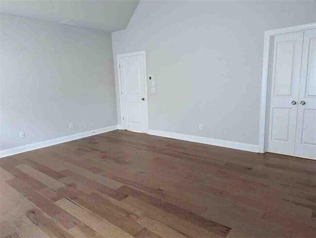 Building Photo - 5007 Bellmoore Park Ln
