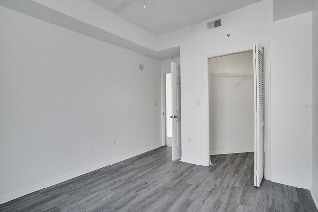 Building Photo - 700 S Harbour Island Blvd