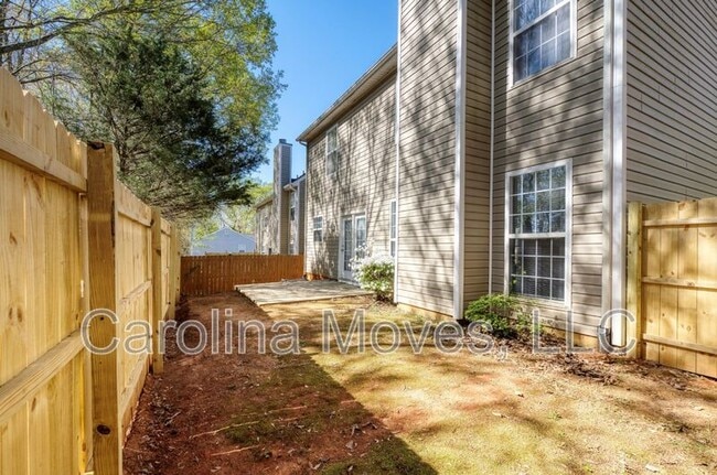 Building Photo - 823 Terrace Creek Dr