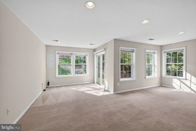 Primary Photo - 1515 Shields Terrace NE