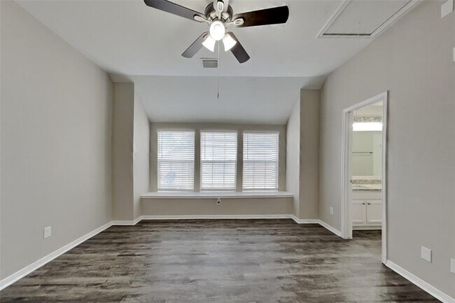 Building Photo - 17126 Hamilwood Dr