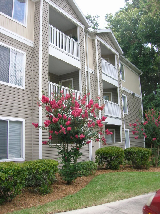 Building Photo - 4000 SW 23rd St
