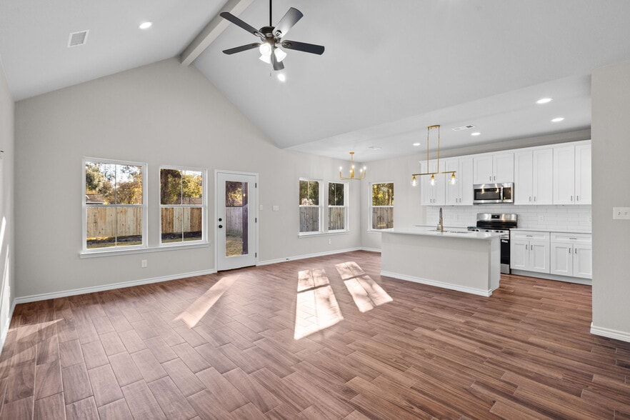 Building Photo - 195 Teal Dr