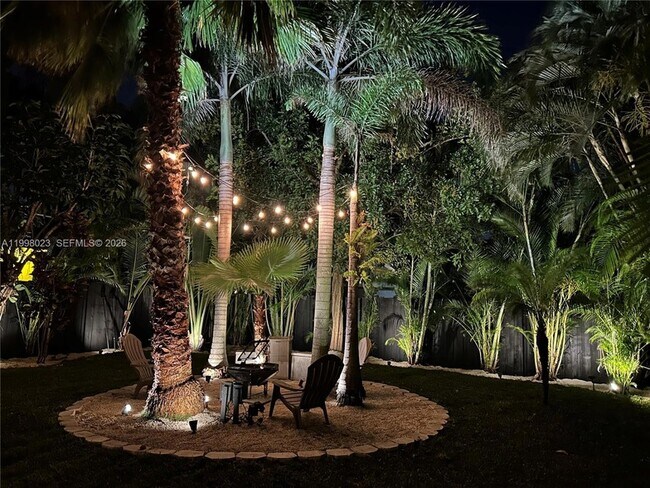 Building Photo - 1205 NE 17th Terrace