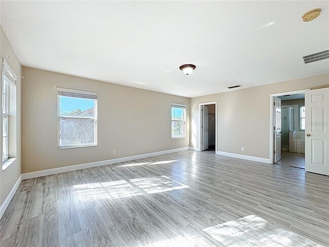 Building Photo - 9551 Bennington Chase Dr