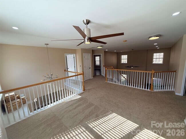 Building Photo - 5219 Sunriver Rd