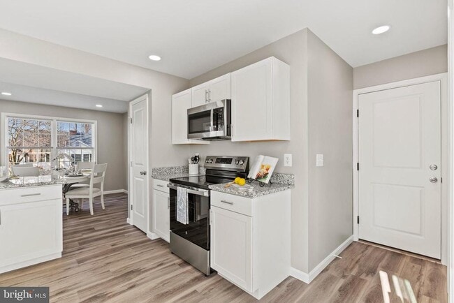 Building Photo - 41573 Church St