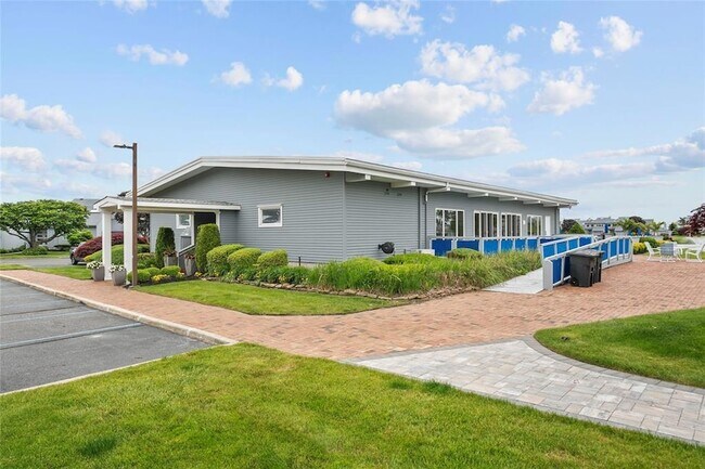 Building Photo - 34 Harbor Dr